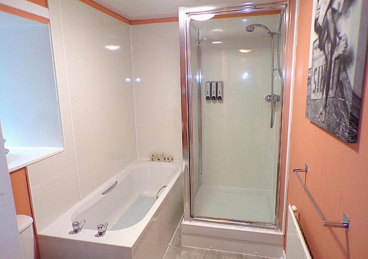 Whinstone Holiday Home In Falkland - Sleeps 8 Εξωτερικό φωτογραφία