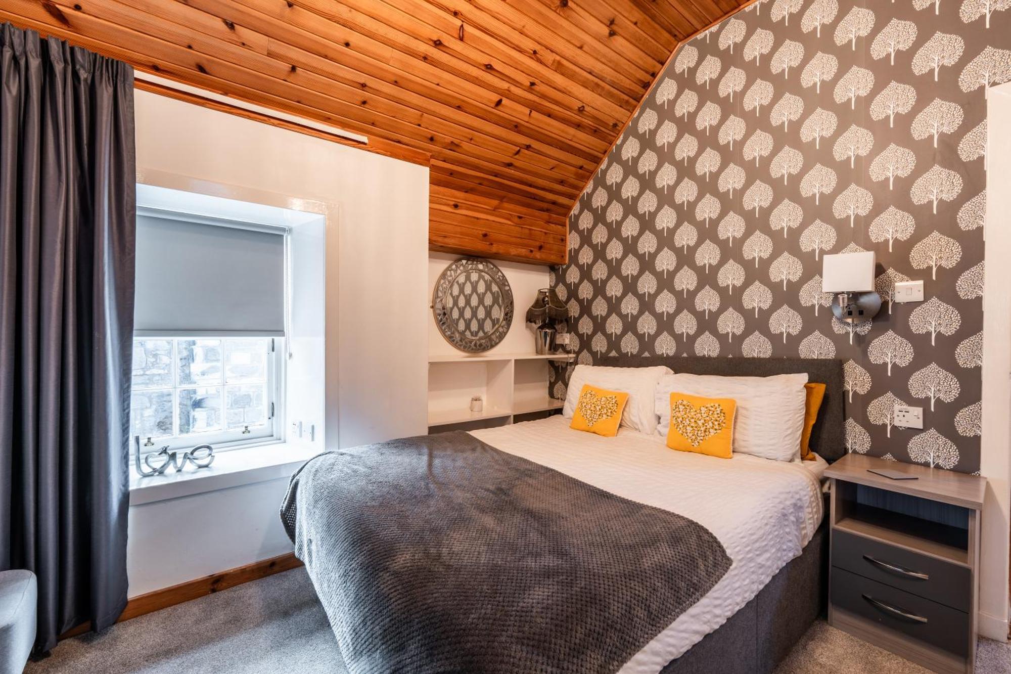 Whinstone Holiday Home In Falkland - Sleeps 8 Εξωτερικό φωτογραφία