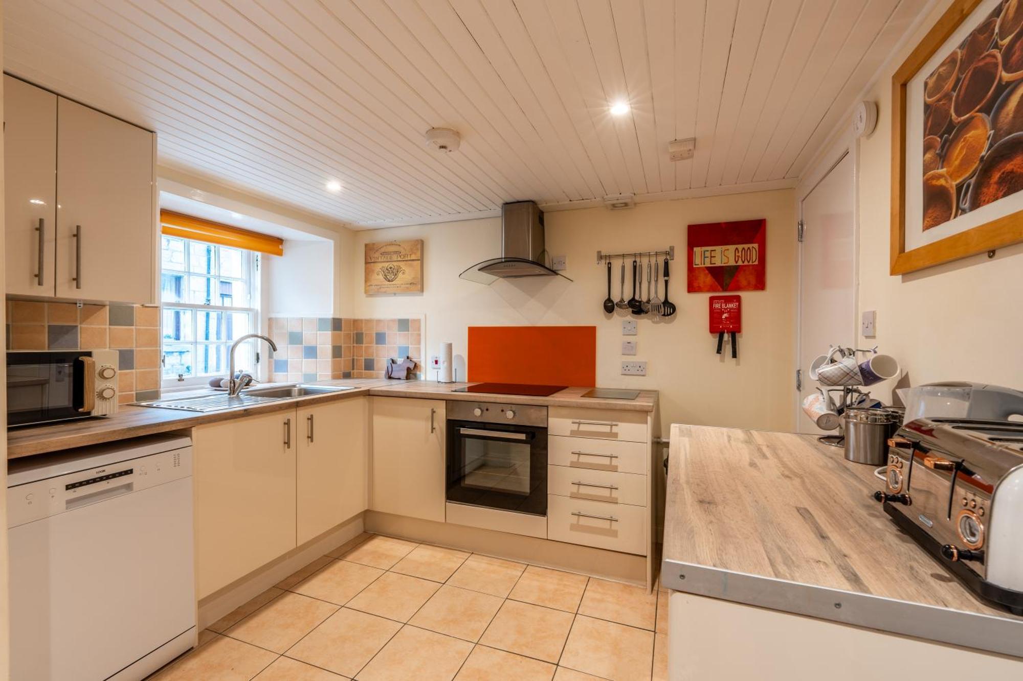 Whinstone Holiday Home In Falkland - Sleeps 8 Εξωτερικό φωτογραφία
