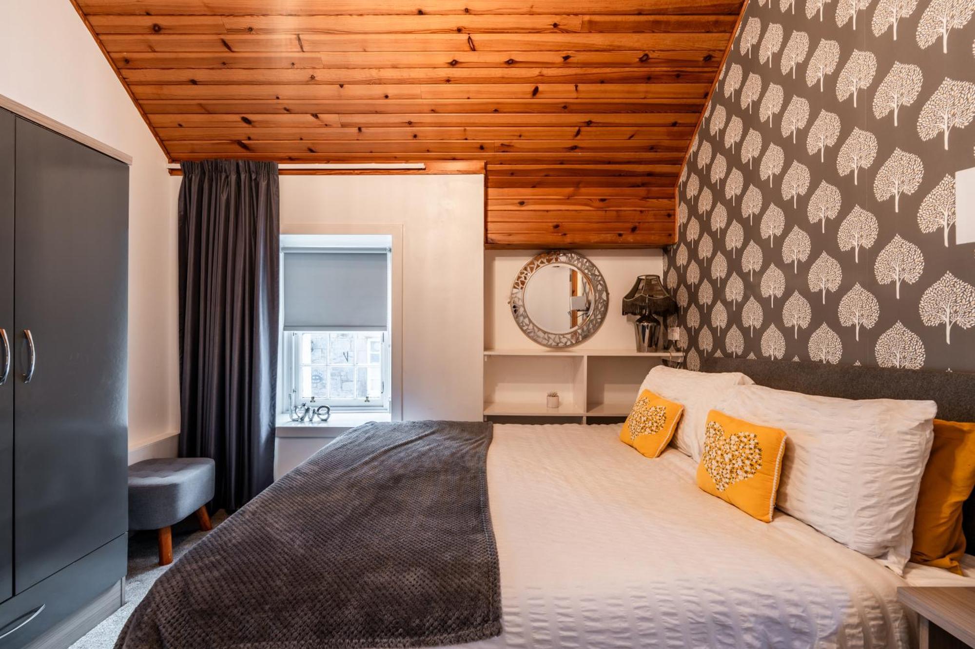 Whinstone Holiday Home In Falkland - Sleeps 8 Εξωτερικό φωτογραφία