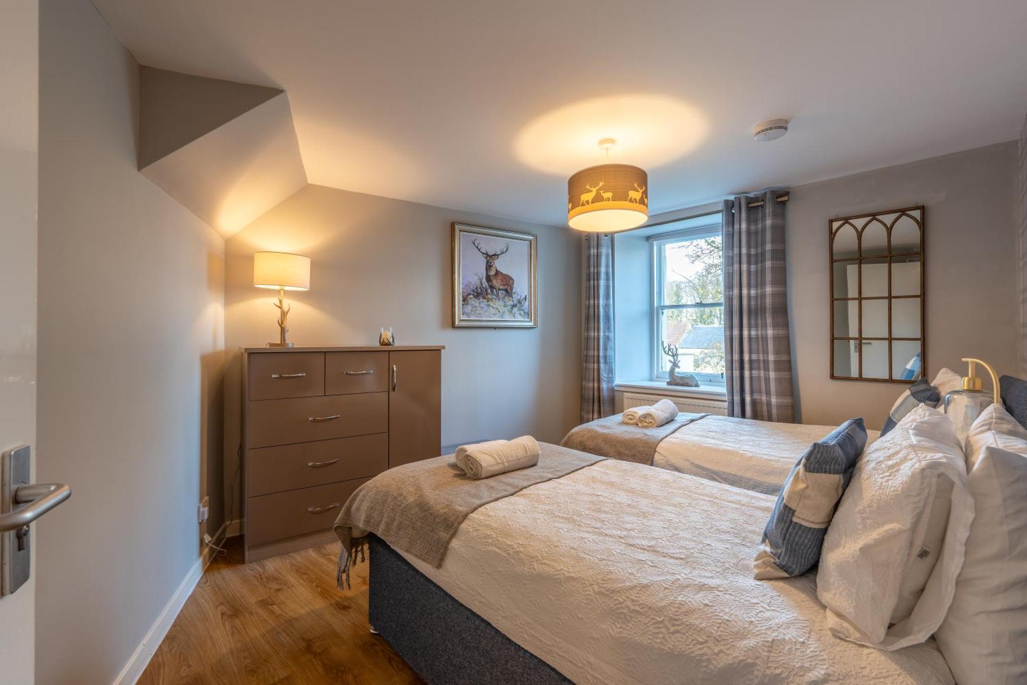 Whinstone Holiday Home In Falkland - Sleeps 8 Εξωτερικό φωτογραφία